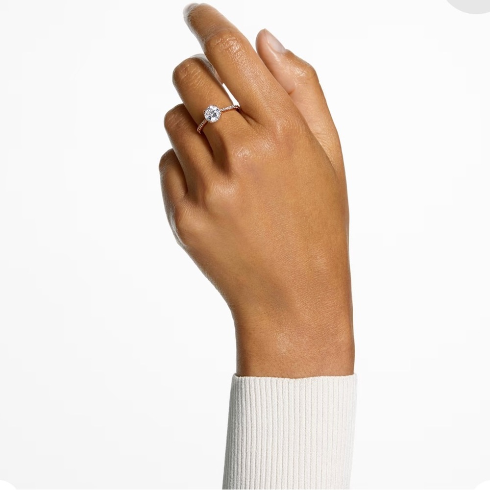 Swarovski ring - Picture 2 of 5